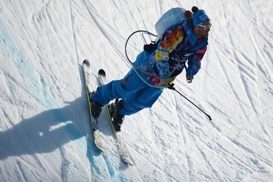 2014 Winter Olympics. Snowboarding. Women. Halfpipe