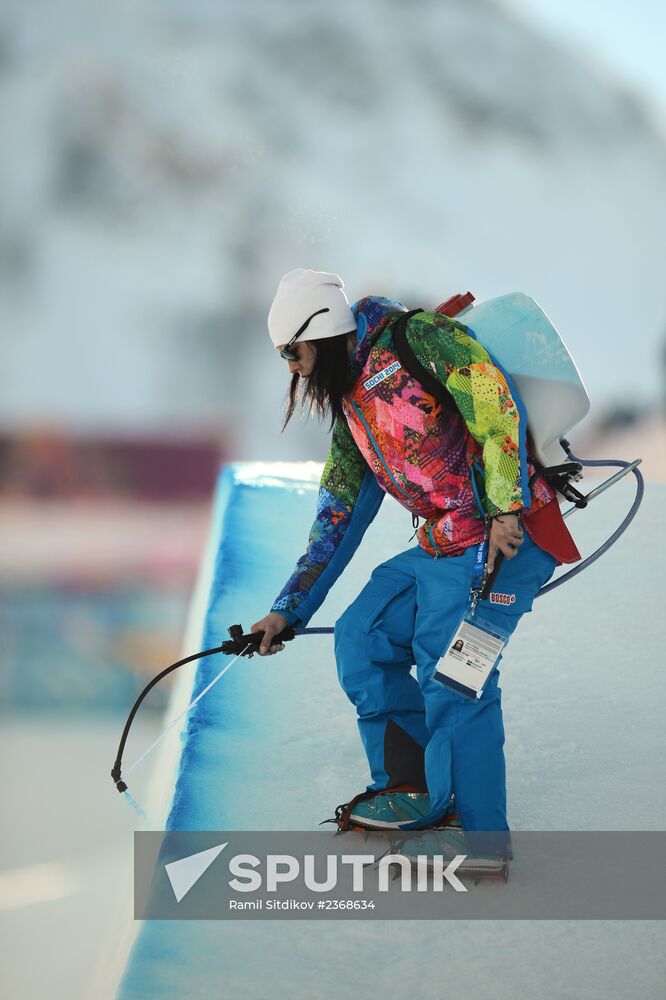 2014 Winter Olympics. Snowboarding. Women. Halfpipe