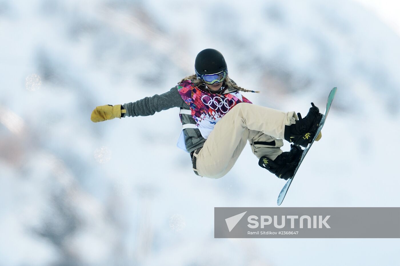 2014 Winter Olympics. Snowboarding. Women. Halfpipe