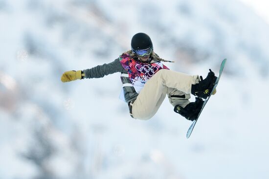2014 Winter Olympics. Snowboarding. Women. Halfpipe