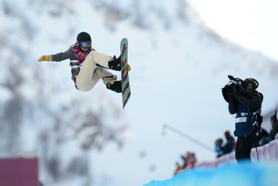 2014 Winter Olympics. Snowboarding. Women. Halfpipe