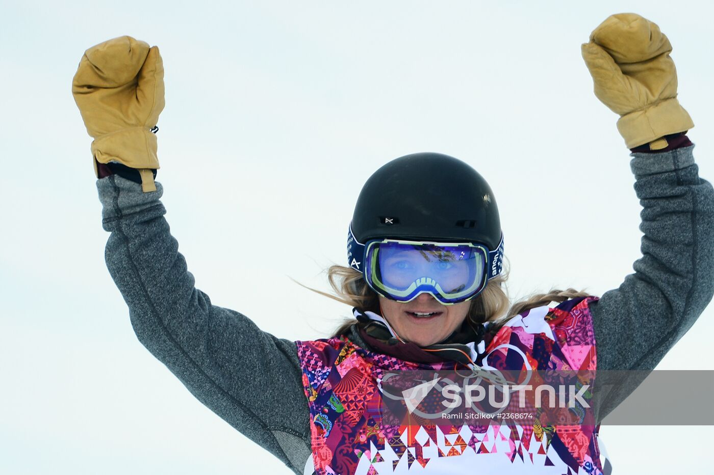 2014 Winter Olympics. Snowboarding. Women. Halfpipe