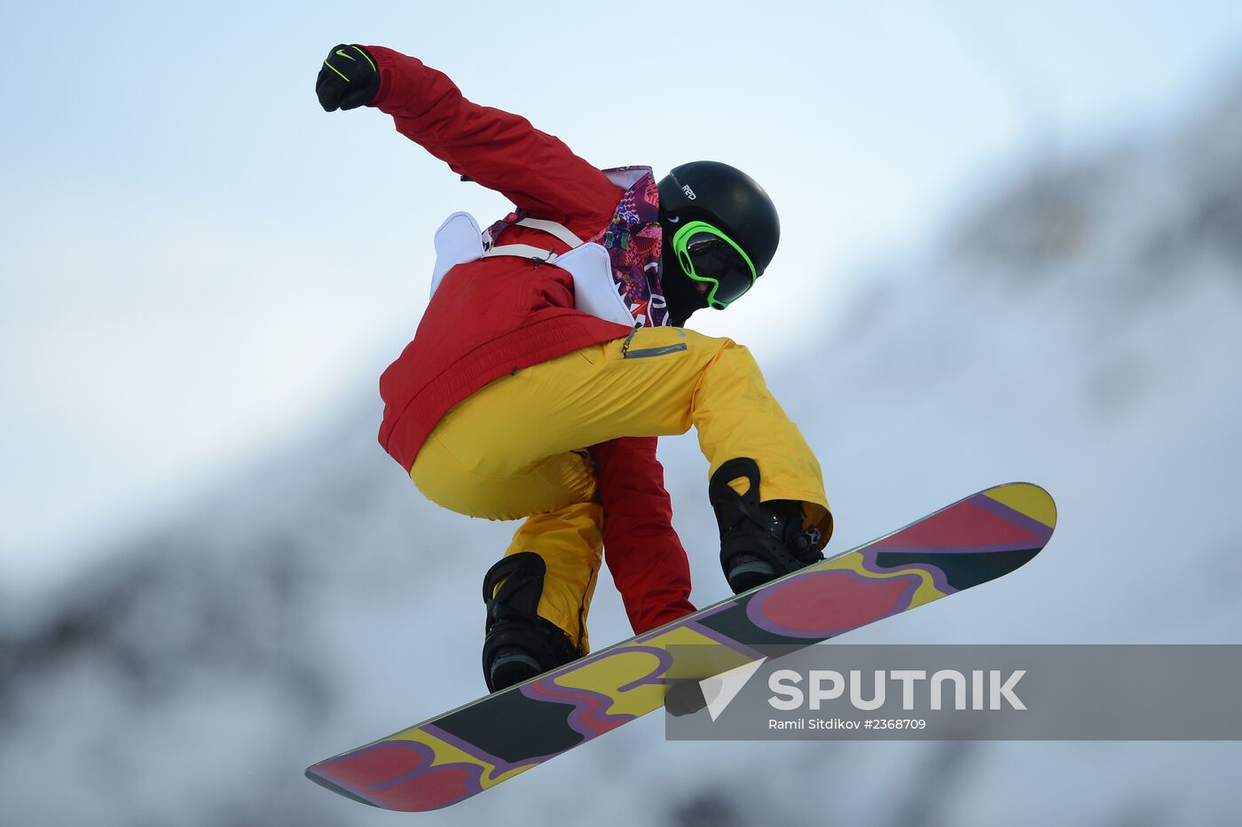 2014 Winter Olympics. Snowboarding. Women. Halfpipe