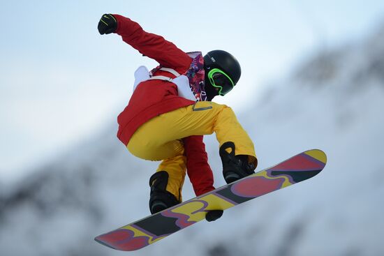 2014 Winter Olympics. Snowboarding. Women. Halfpipe