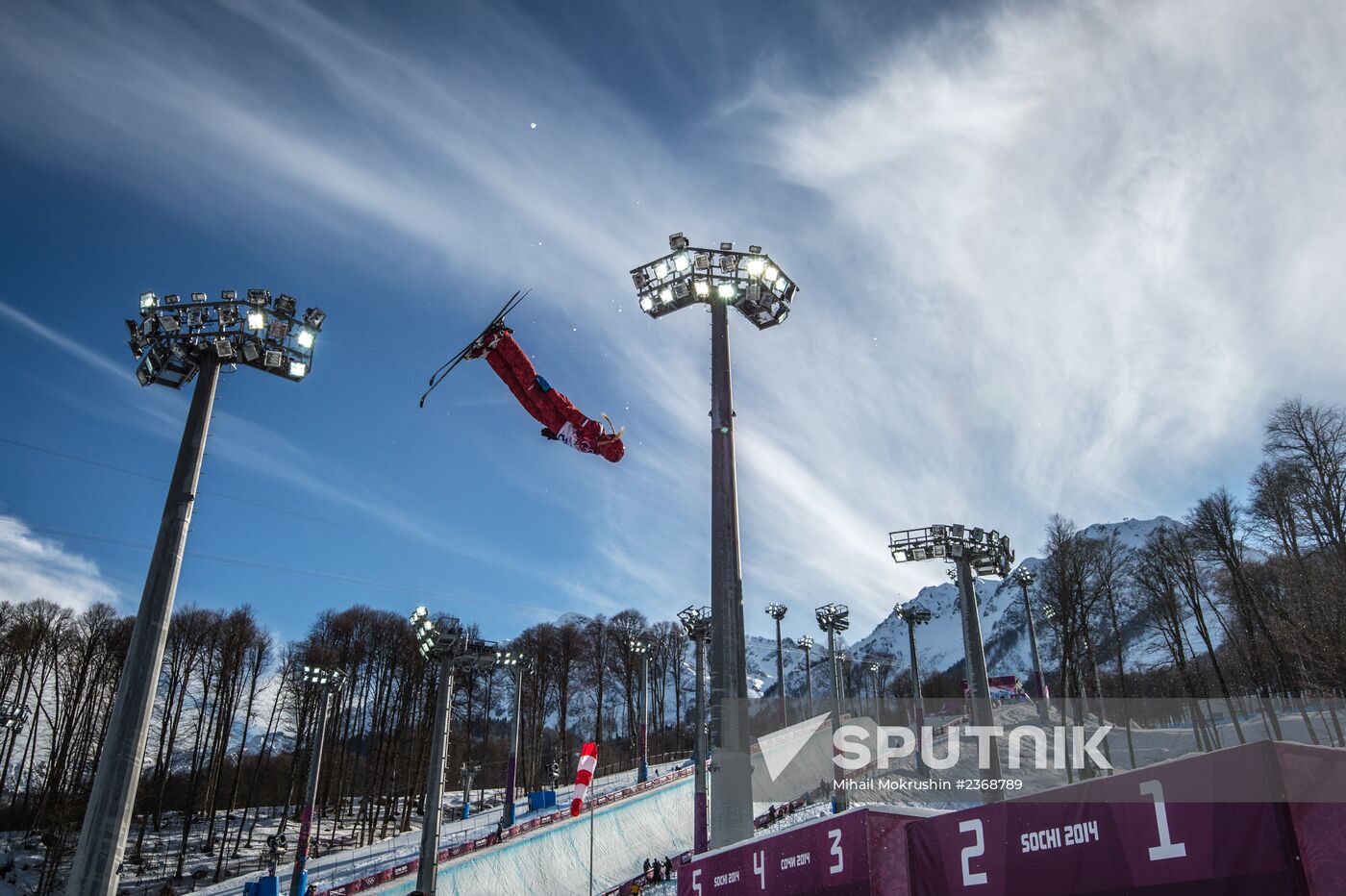 2014 Winter Olympics. Freestyle skiing. Aerials. Training sessions