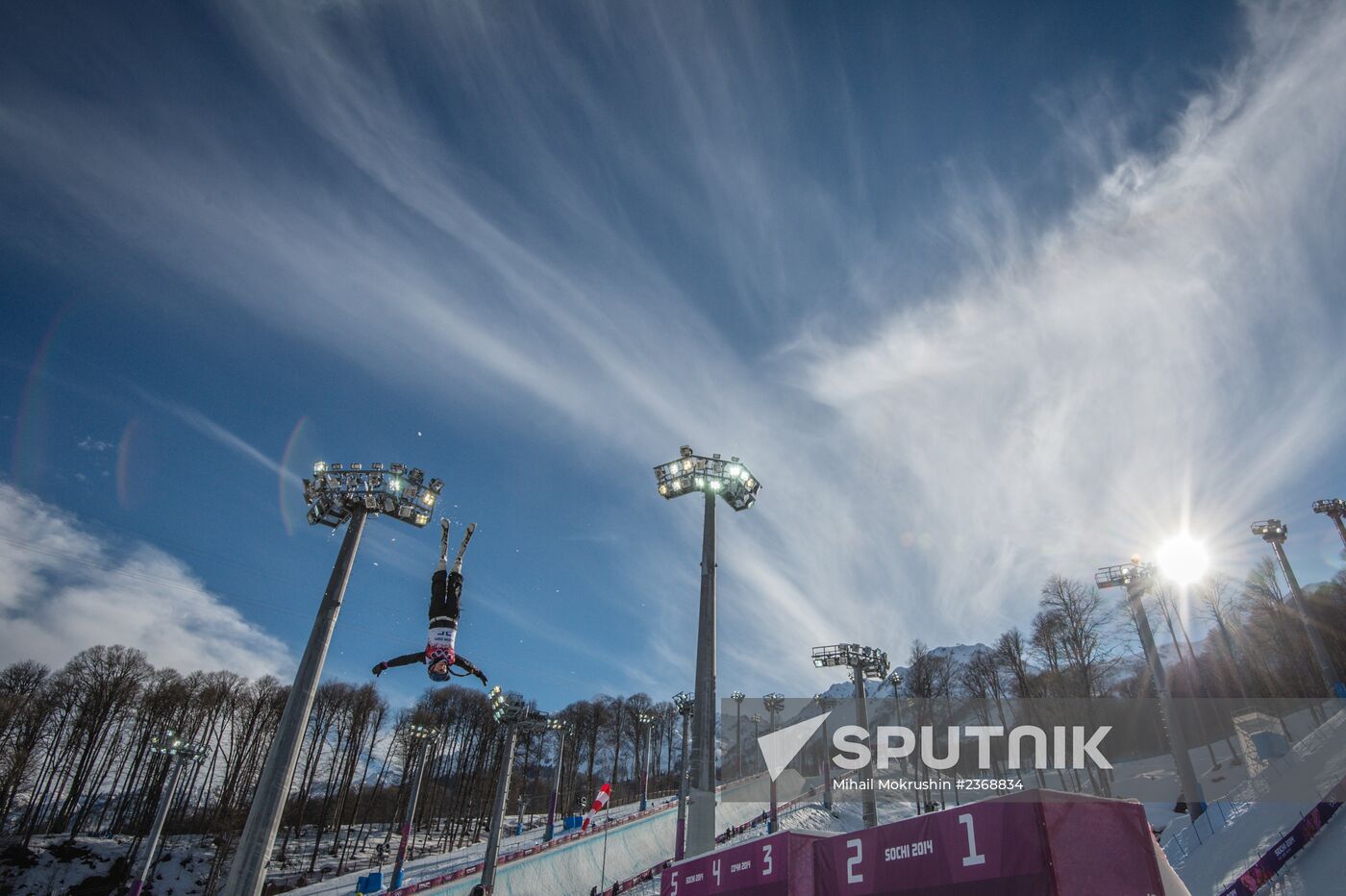 2014 Winter Olympics. Freestyle skiing. Women. Aerials. Trainings