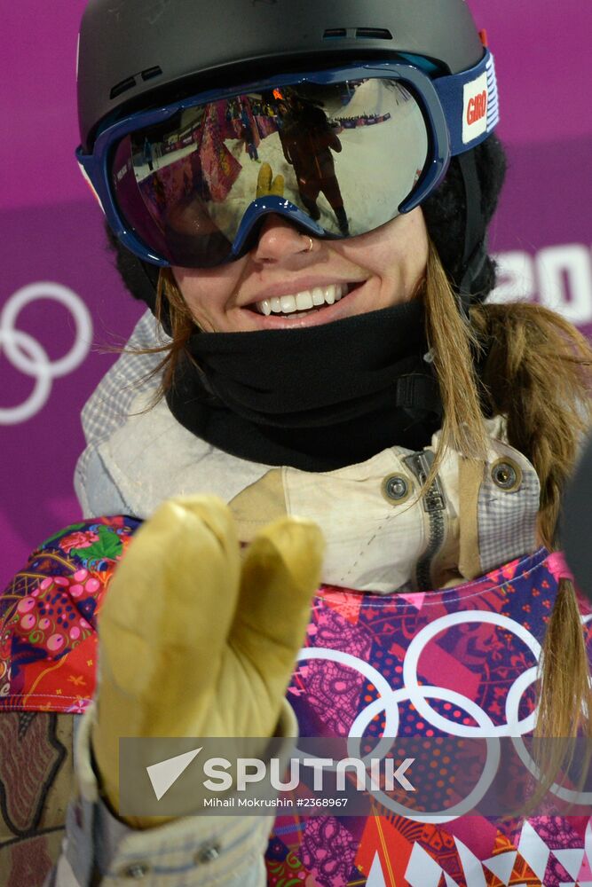 2014 Winter Olympics. Snowboarding. Women. Halfpipe