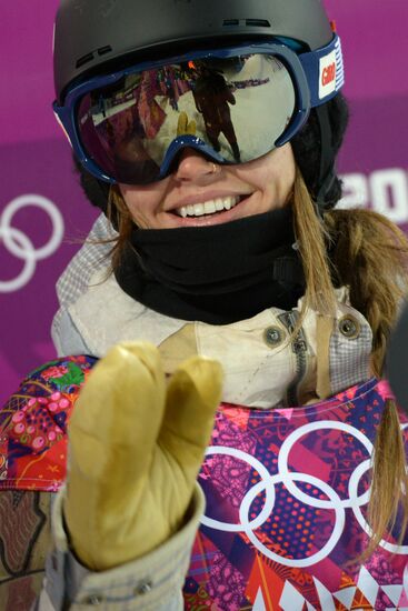 2014 Winter Olympics. Snowboarding. Women. Halfpipe