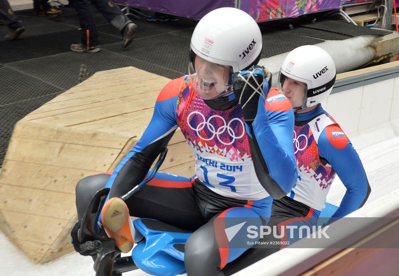 2014 Winter Olympics. Luge. Men’s doubles