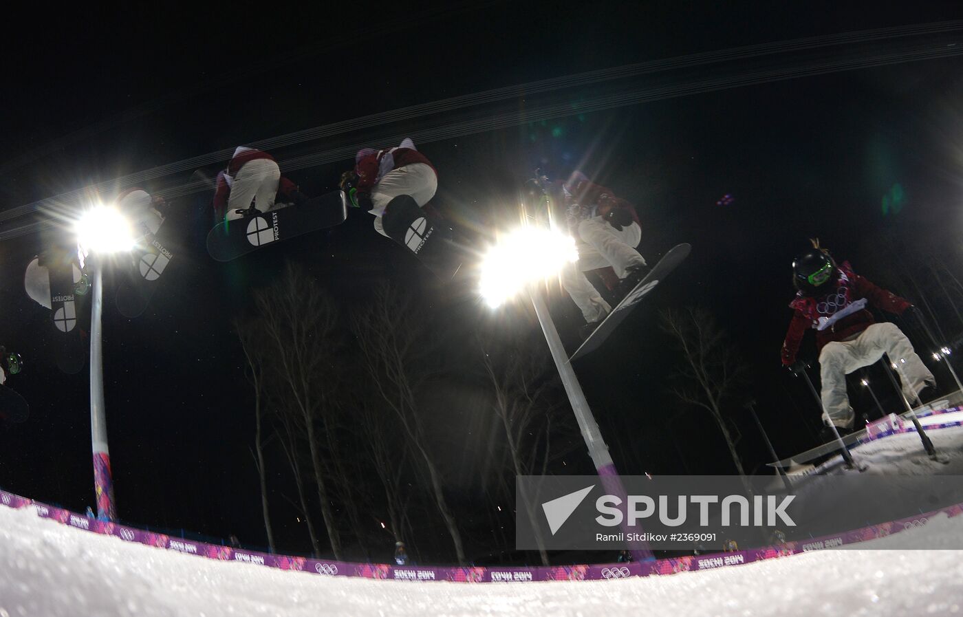 2014 Winter Olympics. Snowboarding. Women. Halfpipe