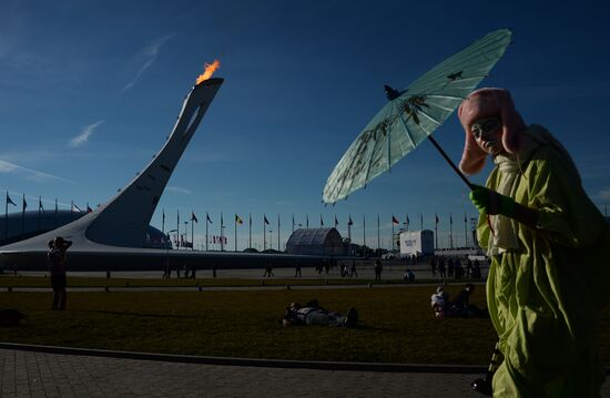 2014 Winter Olympics. Life of Olympic Park