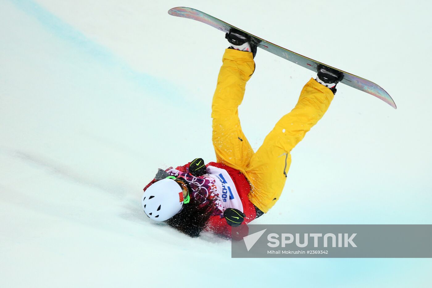 2014 Winter Olympics. Snowboarding. Women. Halfpipe