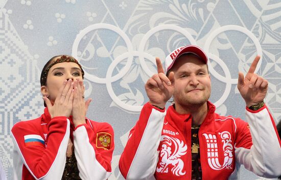 2014 Winter Olympics. Figure skating. Pairs. Free skating