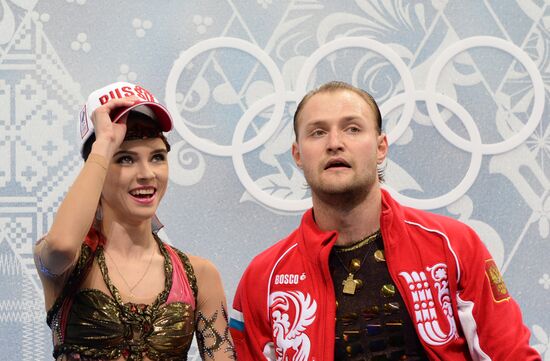 2014 Winter Olympics. Figure skating. Pairs. Free skating