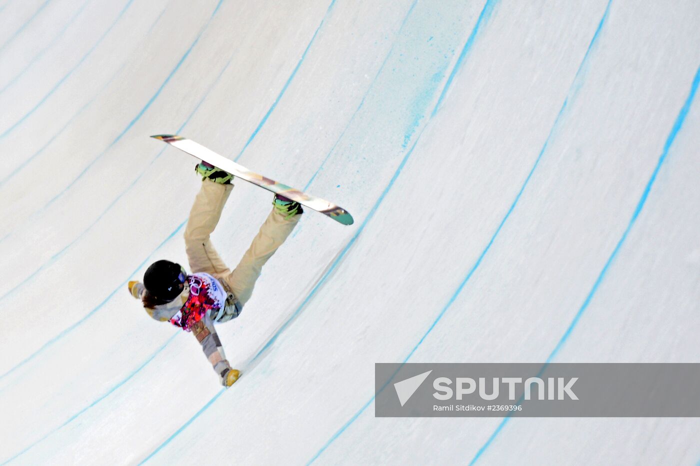 2014 Winter Olympics. Snowboarding. Women. Halfpipe