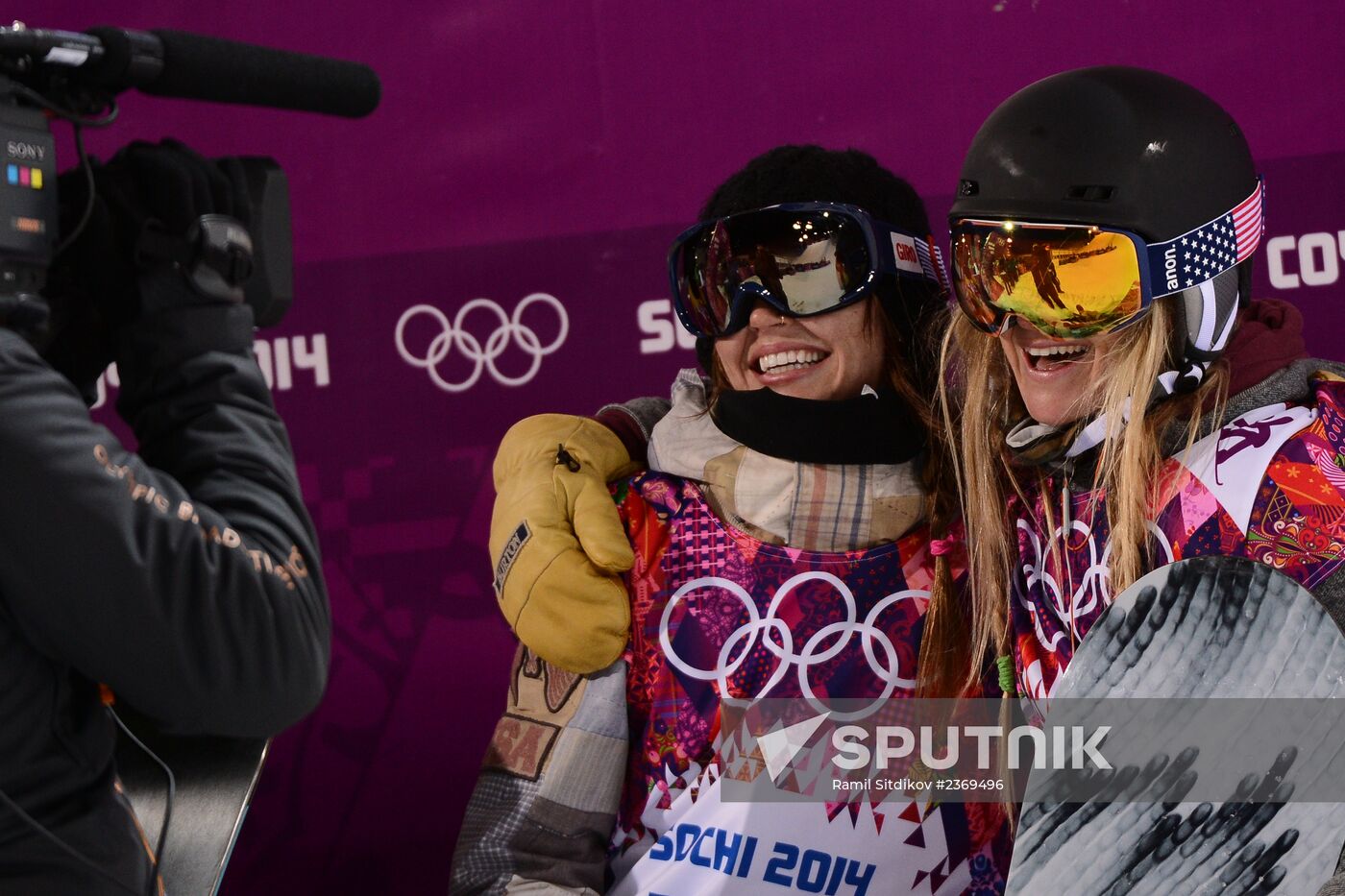 2014 Winter Olympics. Snowboarding. Women. Halfpipe