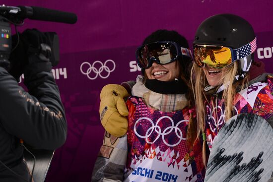 2014 Winter Olympics. Snowboarding. Women. Halfpipe