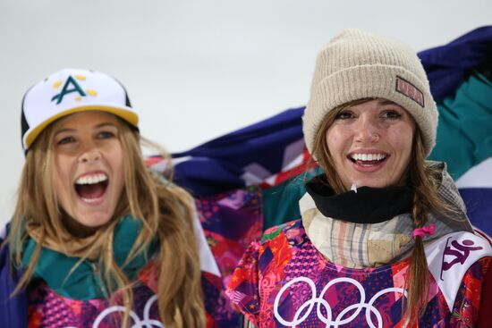 2014 Winter Olympics. Snowboarding. Women. Halfpipe
