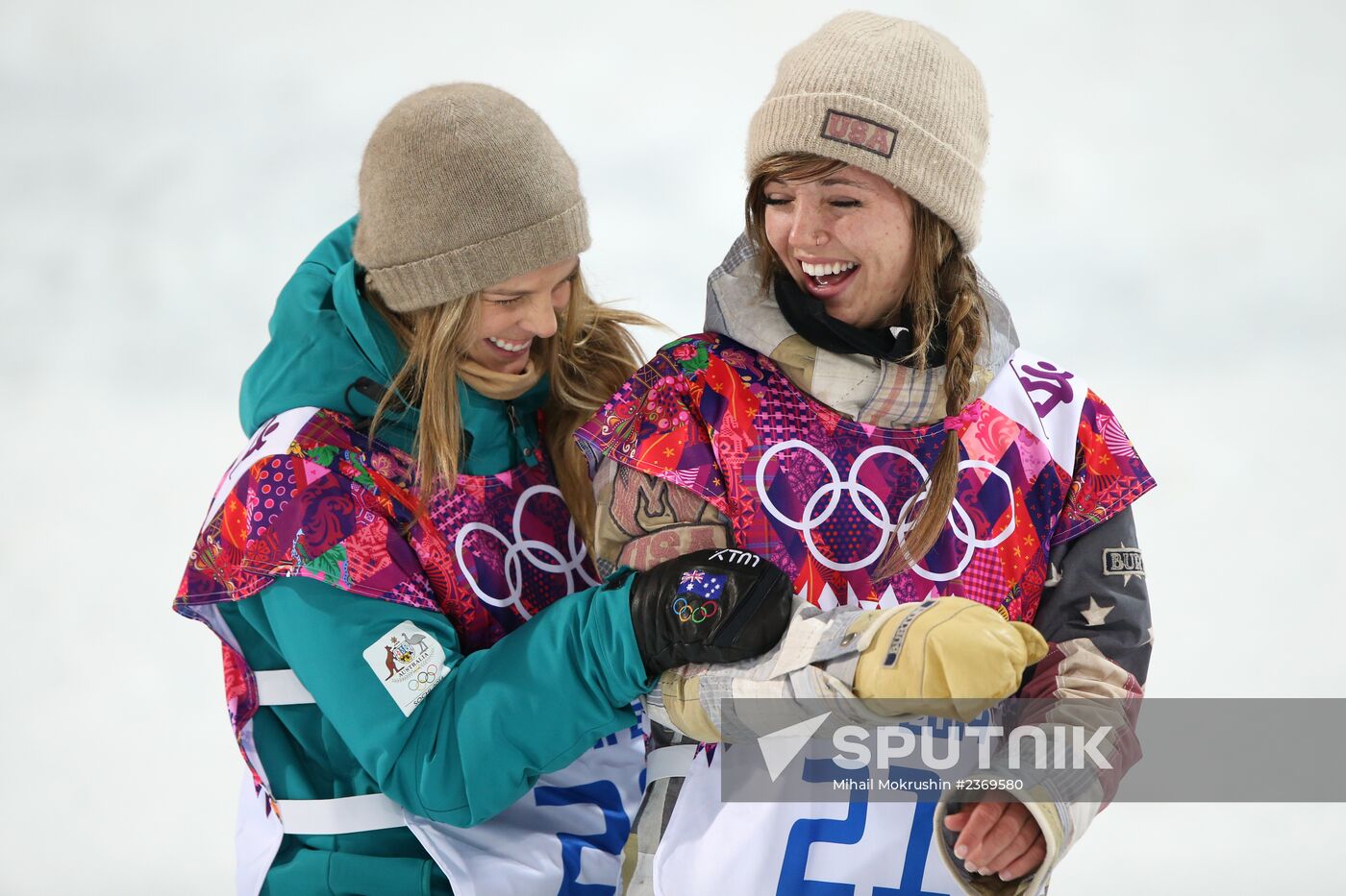 2014 Winter Olympics. Snowboarding. Women. Halfpipe