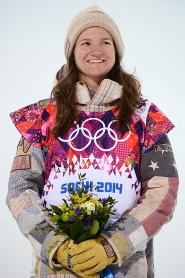 2014 Winter Olympics. Snowboarding. Women. Halfpipe