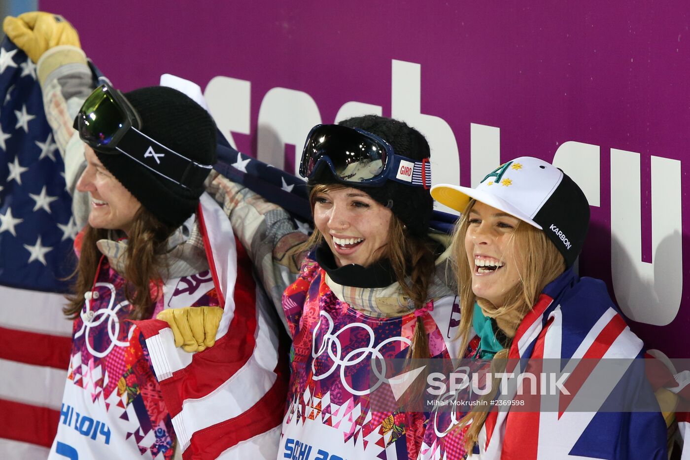 2014 Winter Olympics. Snowboarding. Women. Halfpipe