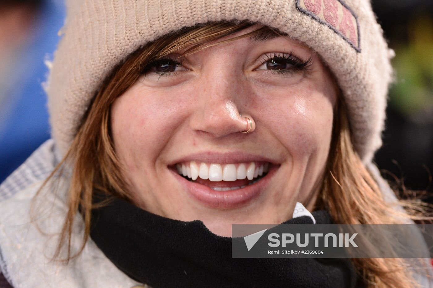 2014 Winter Olympics. Snowboarding. Women. Halfpipe