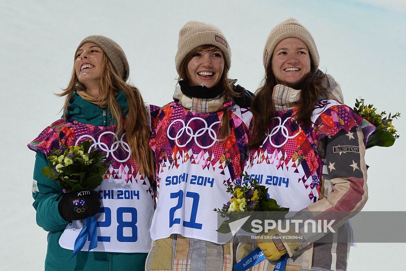 2014 Winter Olympics. Snowboarding. Women. Halfpipe