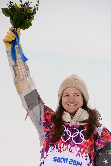 2014 Winter Olympics. Snowboarding. Women. Halfpipe
