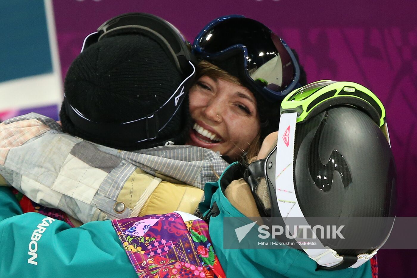 2014 Winter Olympics. Snowboarding. Women. Halfpipe