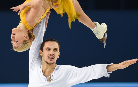 2014 Winter Olympics. Figure skating. Pairs. Free skating