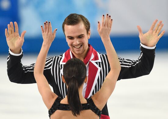2014 Winter Olympics. Figure skating. Pairs. Short program