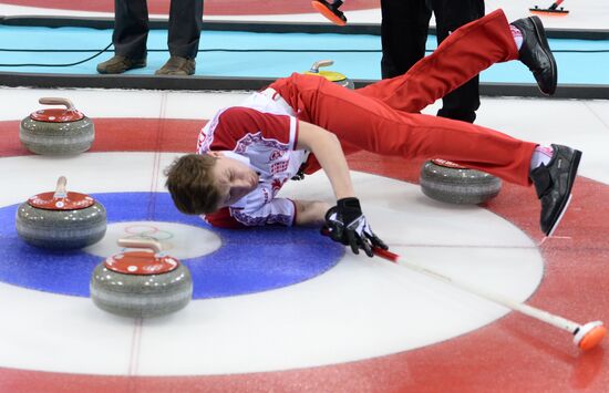 2014 Winter Olympics. Curling. Men. Day Four