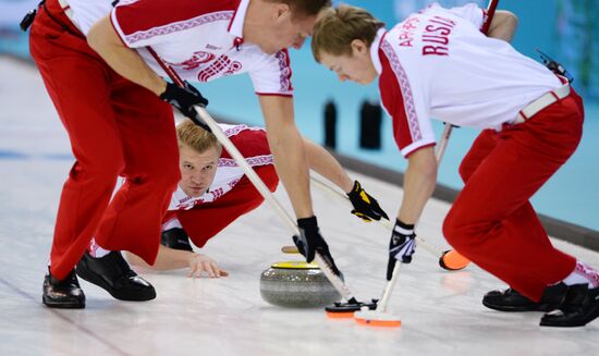 2014 Winter Olympics. Curling. Men. Day Four