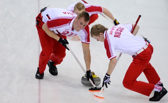 2014 Winter Olympics. Curling. Men. Day Four