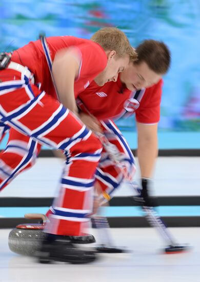 2014 Winter Olympics. Curling. Men. Day Four