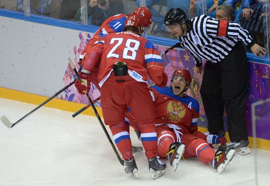 2014 Winter Olympics. Ice hockey. Men. Russia vs. Slovenia