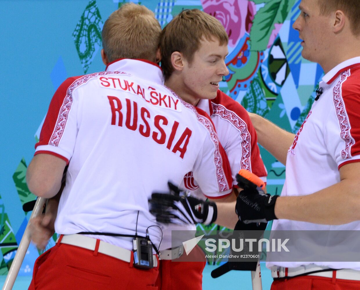 2014 Winter Olympics. Curling. Men. Day Four