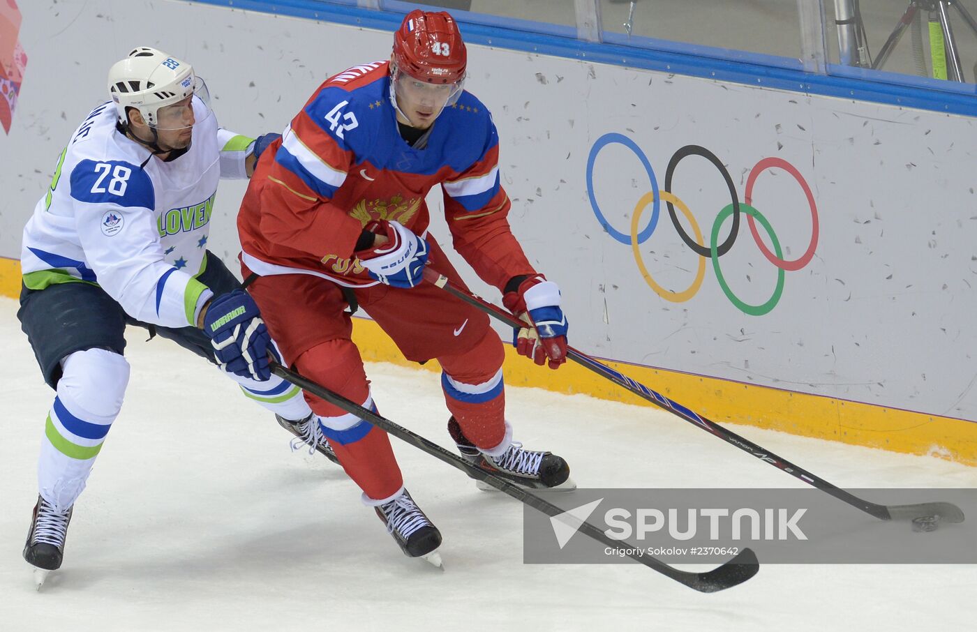 2014 Winter Olympics. Ice hockey. Men. Russia vs. Slovenia