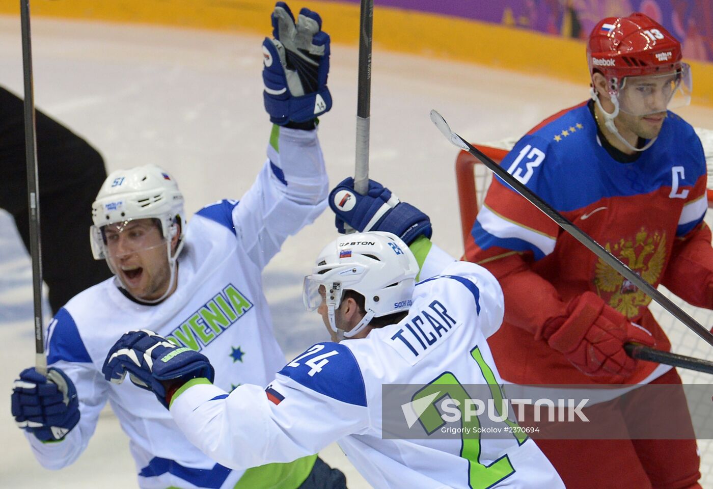 2014 Winter Olympics. Ice hockey. Men. Russia vs. Slovenia