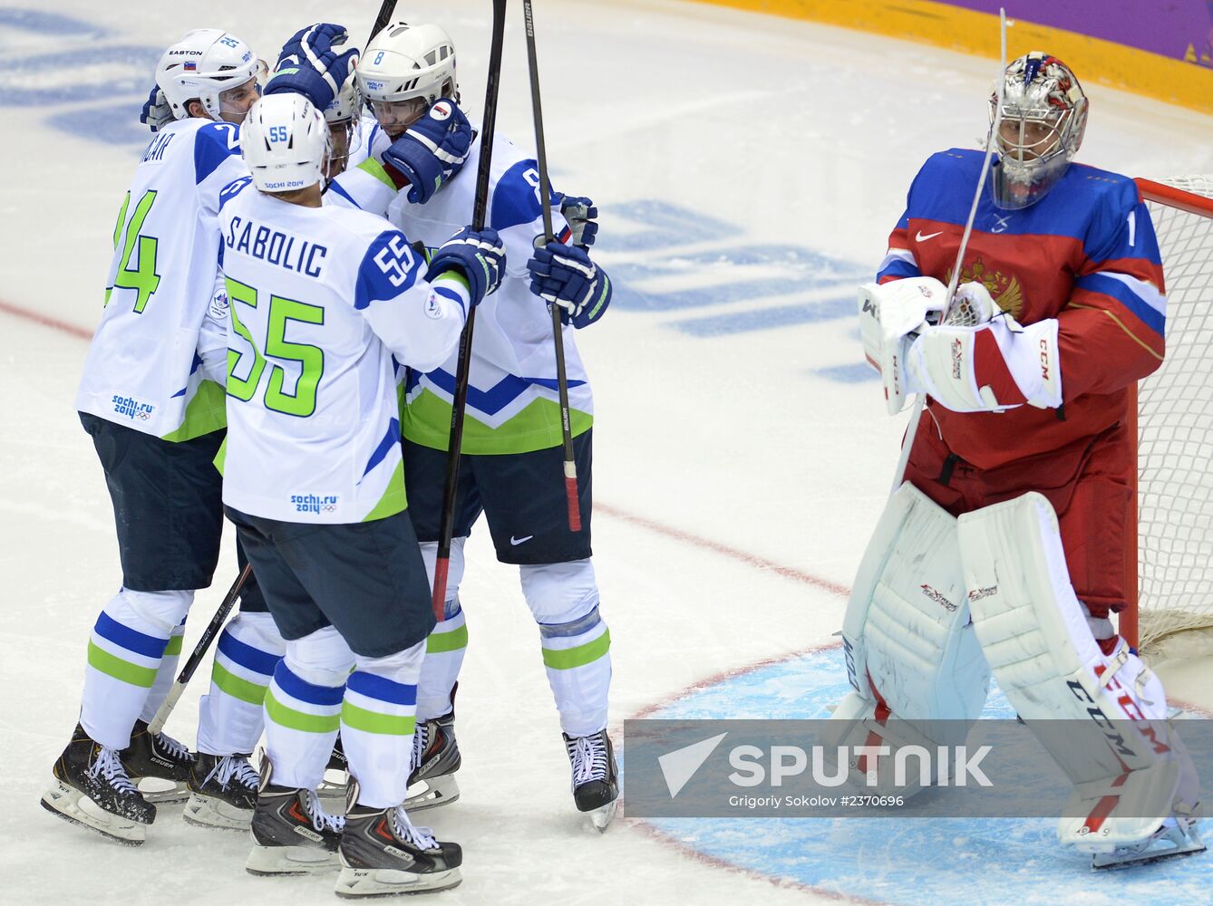 2014 Winter Olympics. Ice hockey. Men. Russia vs. Slovenia