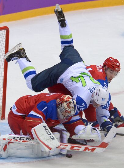 2014 Winter Olympics. Ice hockey. Men. Russia vs. Slovenia
