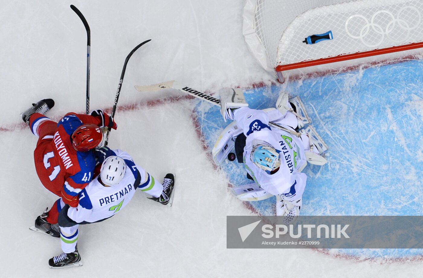 2014 Winter Olympics. Ice hockey. Men. Russia vs. Slovenia