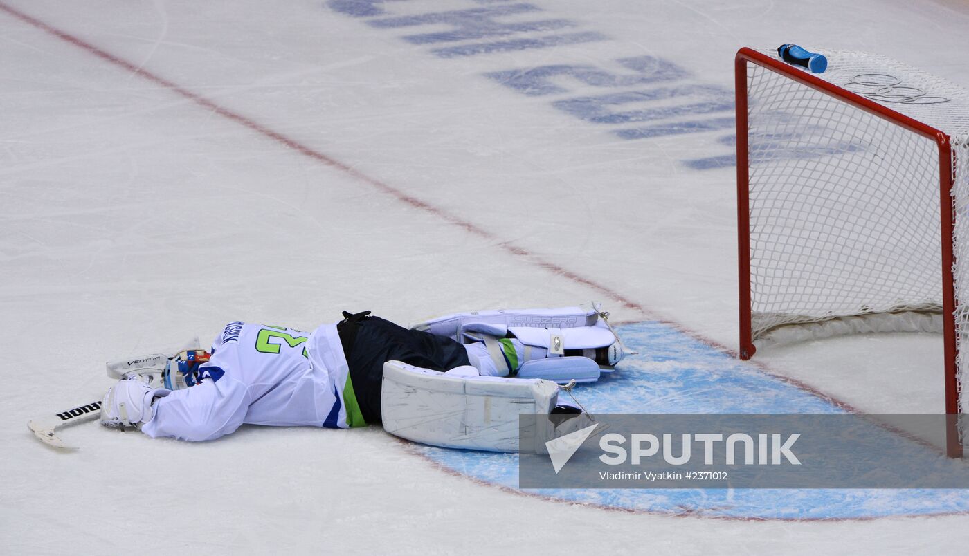 2014 Winter Olympics. Ice hockey. Men. Russia vs. Slovenia
