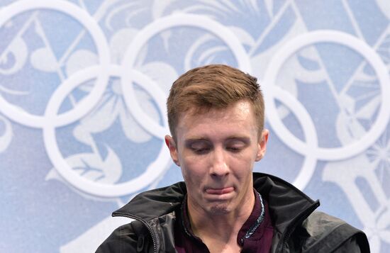 2014 Winter Olympics. Figure skating. Men's singles. Short program