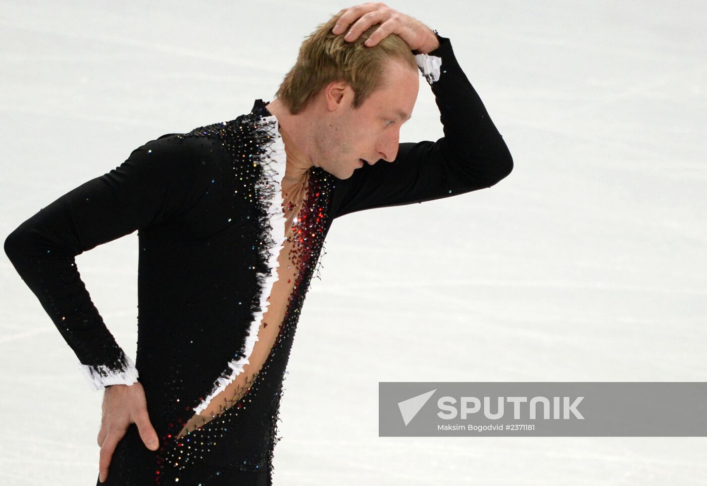 2014 Winter Olympics. Figure skating. Men's singles. Short program