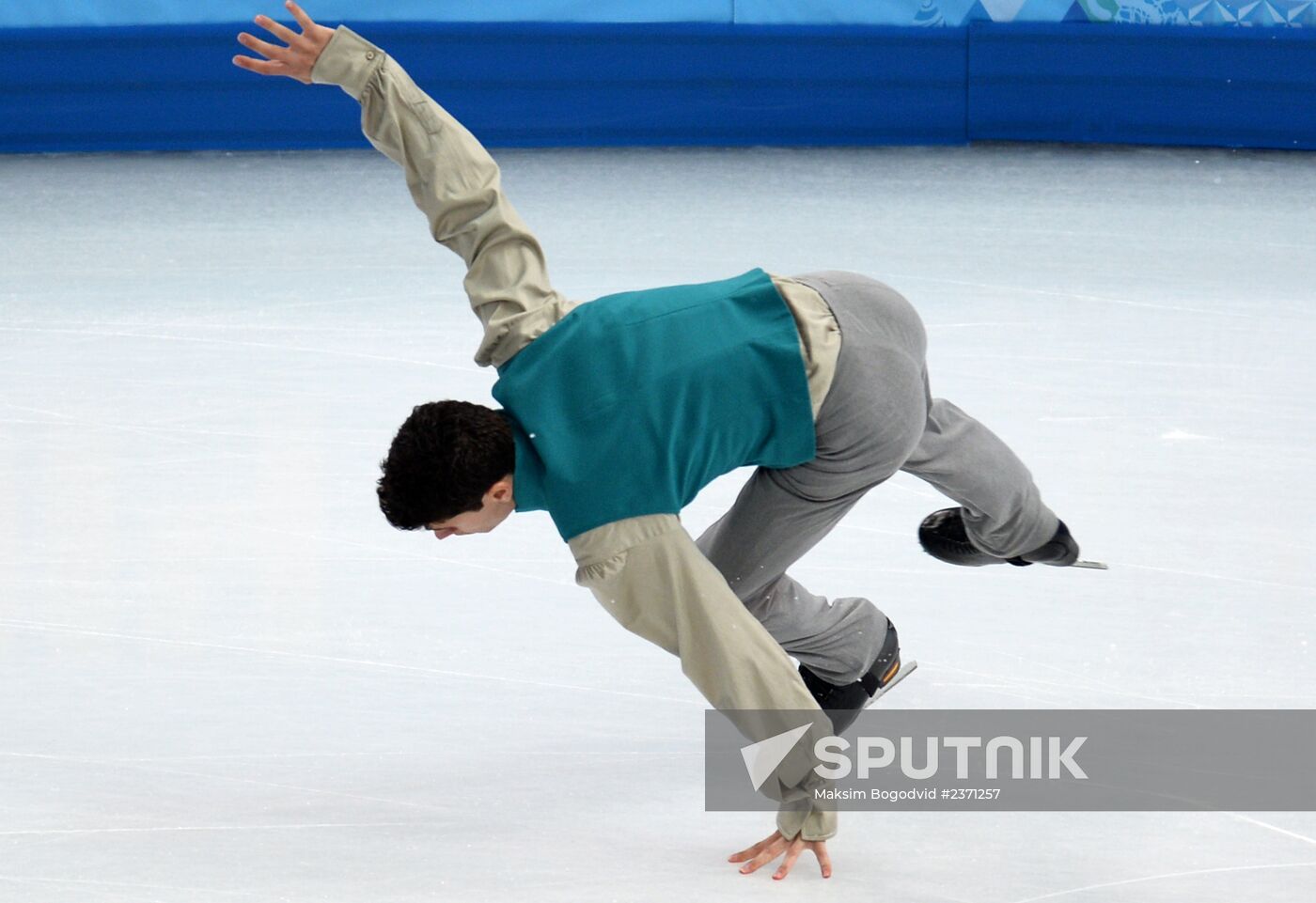 2014 Winter Olympics. Figure skating. Men's singles. Short program