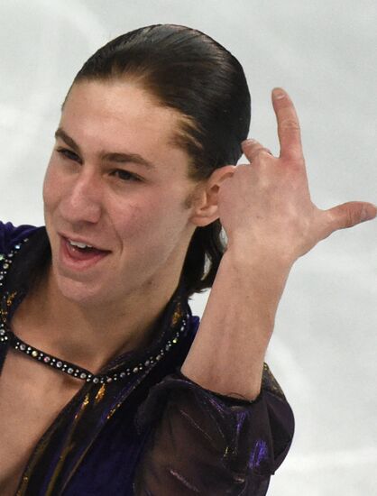 2014 Winter Olympics. Figure skating. Men's singles. Short program