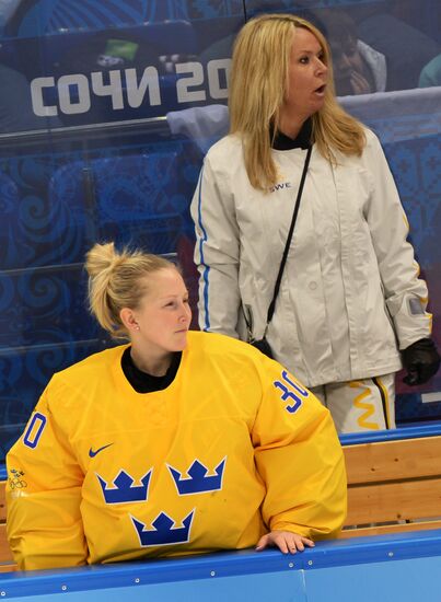 2014 Winter Olympics. Ice hockey. Women. Russia vs. Sweden