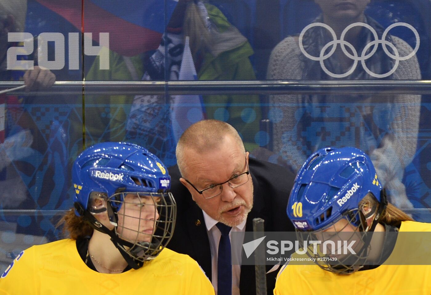 2014 Winter Olympics. Ice hockey. Women. Russia vs. Sweden