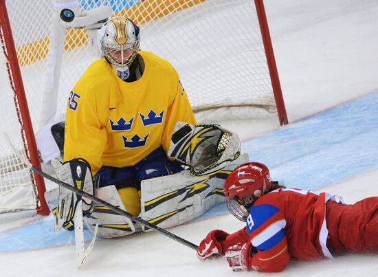 2014 Winter Olympics. Ice hockey. Women. Russia vs. Sweden